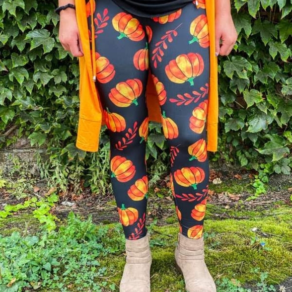Kids Halloween Leggings - Picture 1 of 3